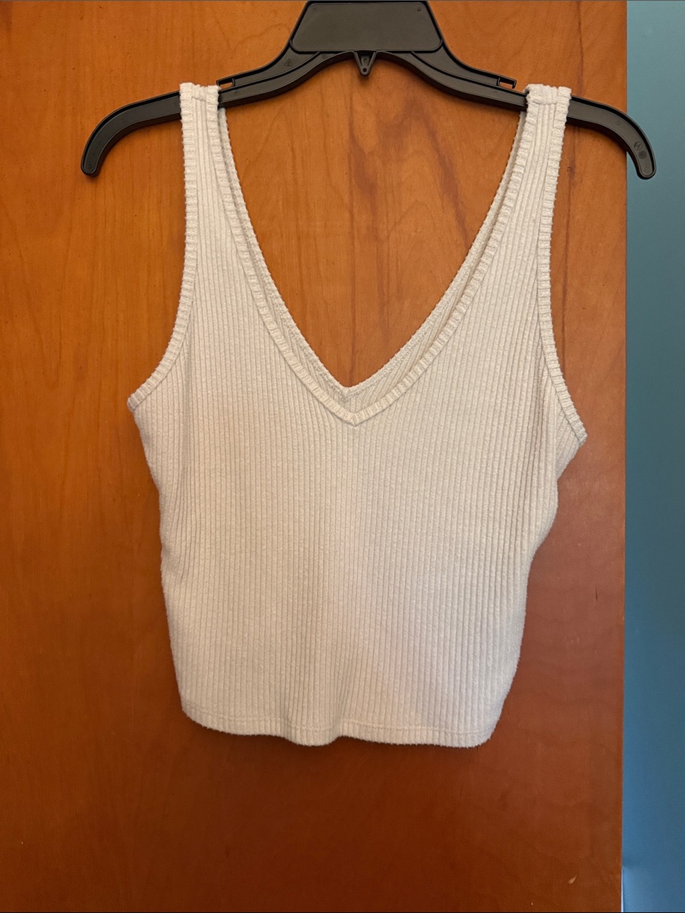 Abercrombie & Fitch Cream Ribbed V-Neck Cropped Tank